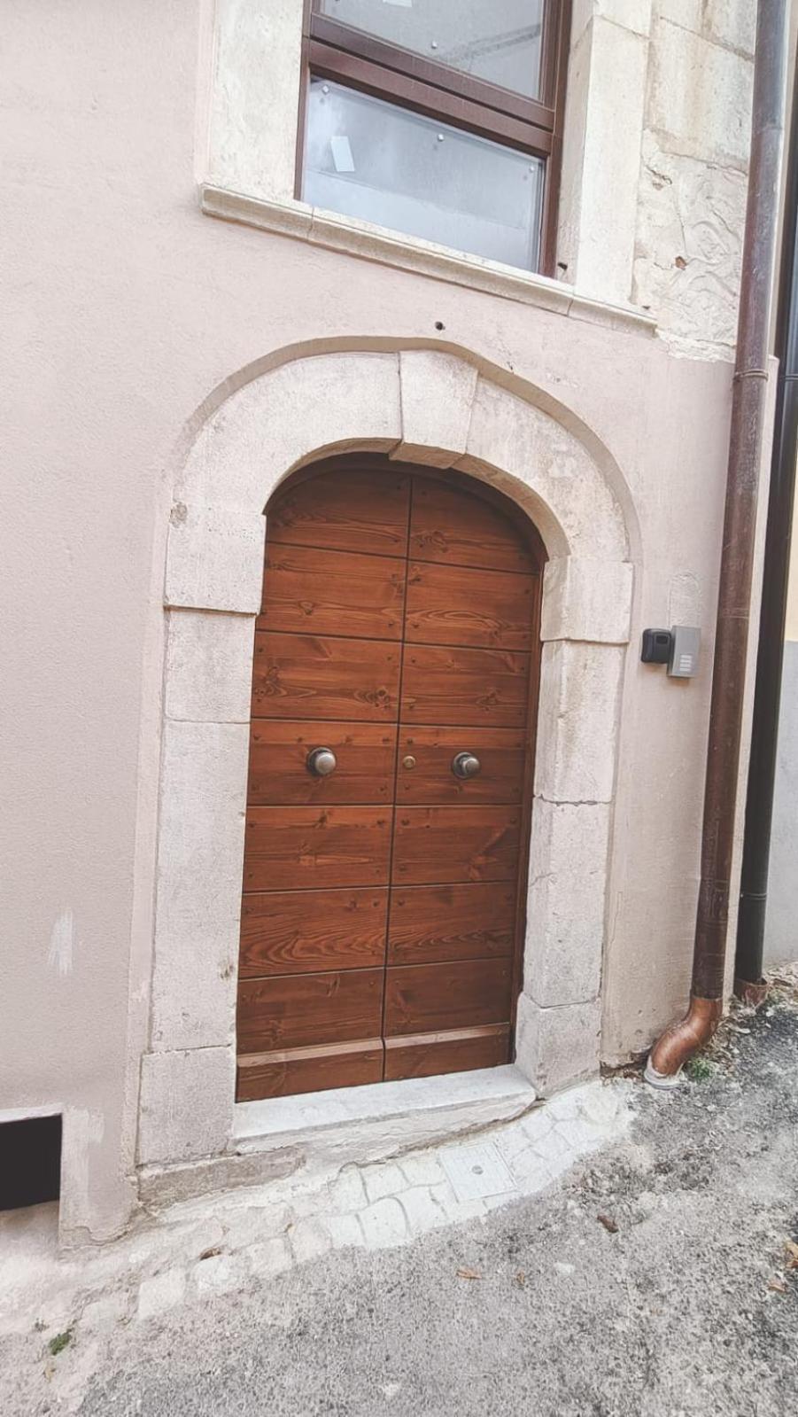 Appartamento Dimora Del Cavaliere LʼAquila Esterno foto