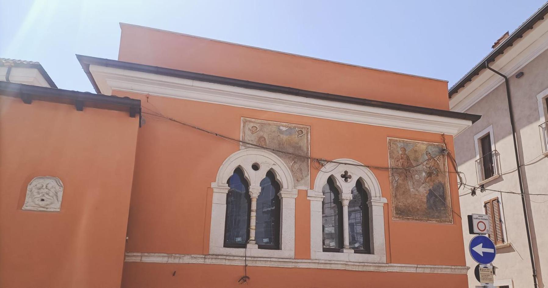 Appartamento Dimora Del Cavaliere LʼAquila Esterno foto